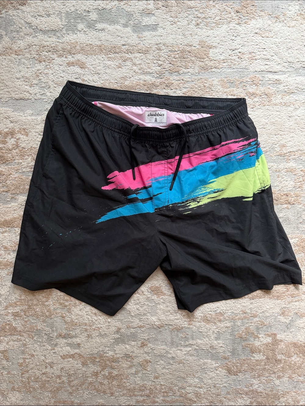 chubbies Black Hybrid Shorts with Pink, Blue & Lime Brushstroke Design - Size XL